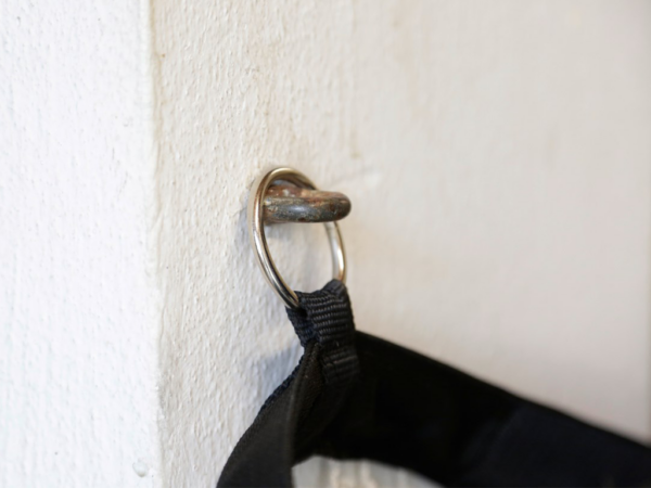 Sieť na seno KERBL 3222180 100x150 cm, oká 3cm – Obrázok 4