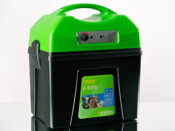 Akumulátorový zdroj pre elektrický ohradník KERBL 392524 TITAN A 4000 – Obrázok 3
